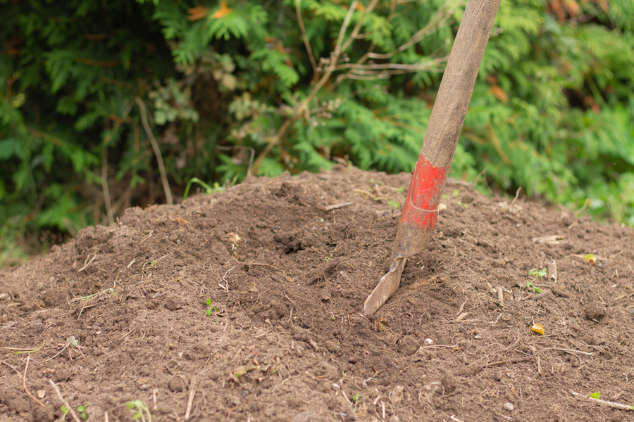 How To Make Compost For A Great Garden - Inexpensively & Easily!