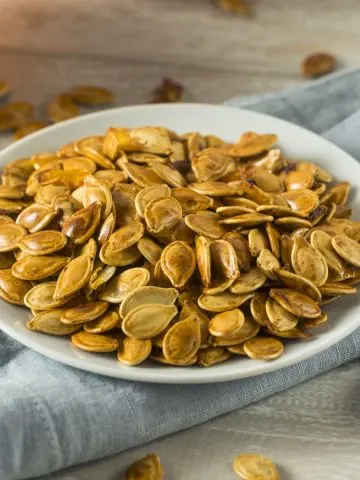 Roasted pumpkin seeds